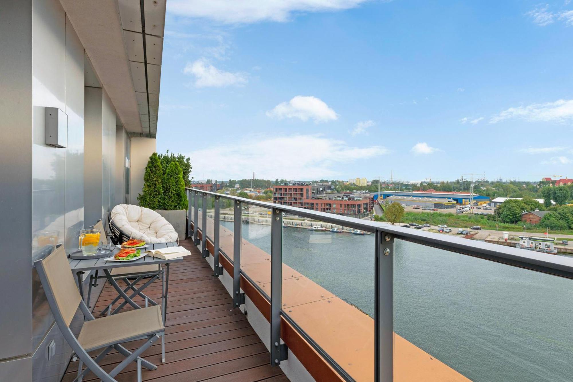 Brabank Riverside By Downtown Apartments Gdańsk Extérieur photo